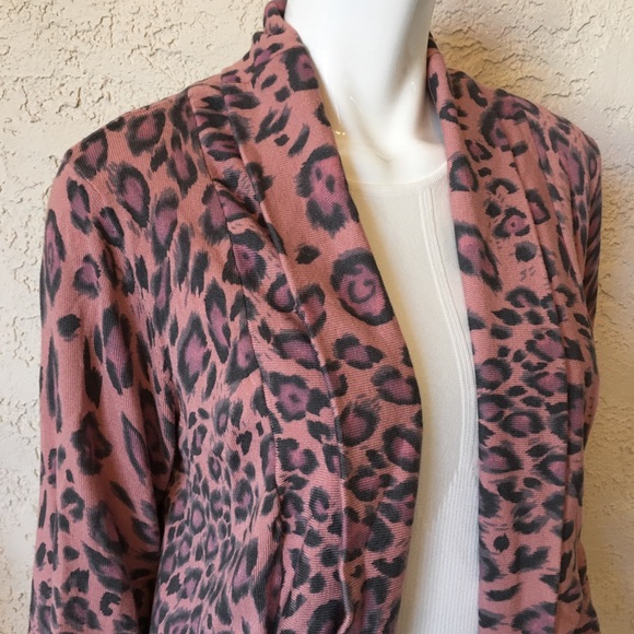 Boston Proper 🐆 Wild Blush Leopard Peplum Cardigan | Sz L - Picture 3 of 8